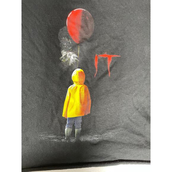 IT Movie Tee You’ll Float Too Black Shirt Size S - Picture 5 of 7